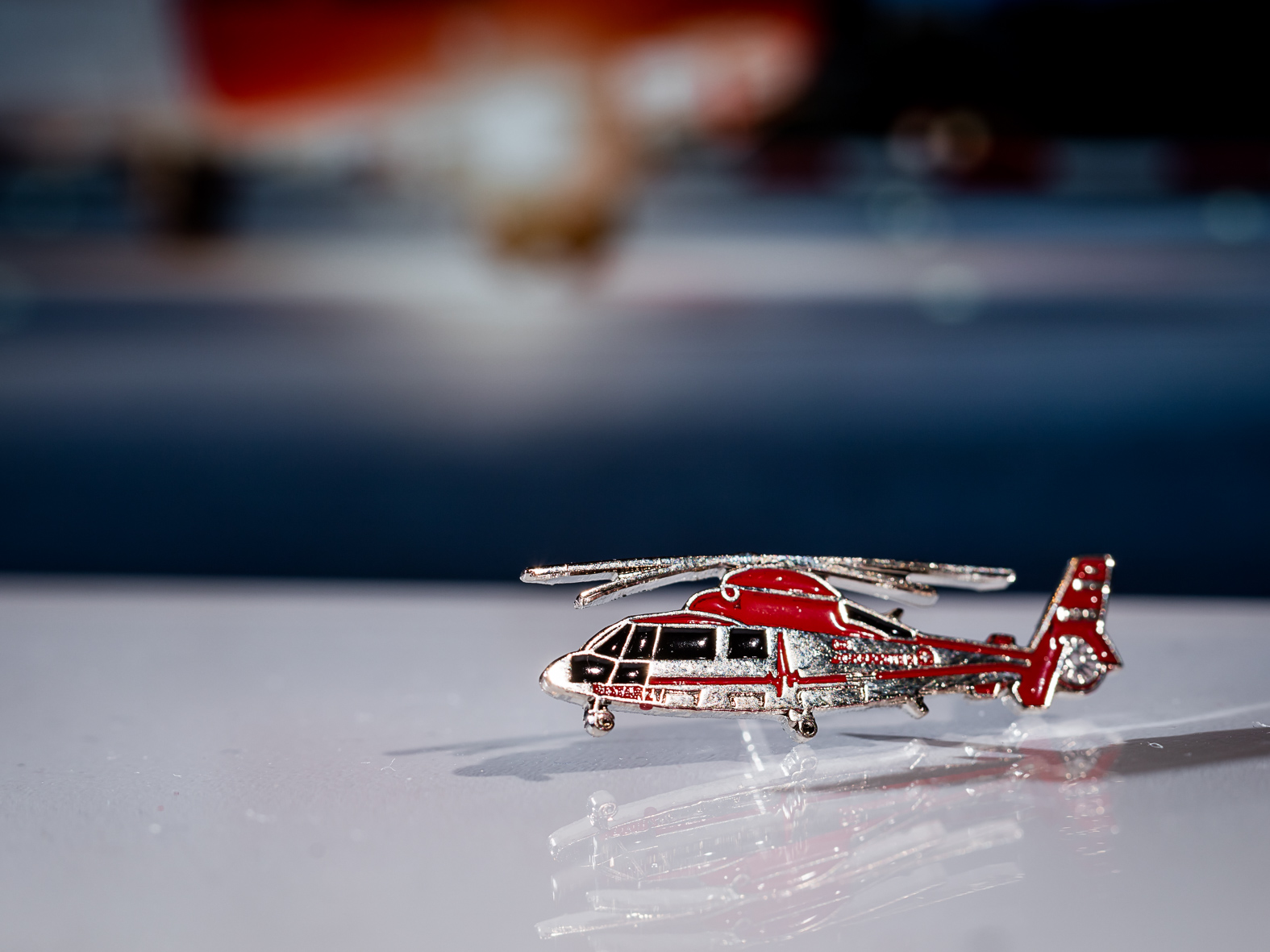 produkte_johanniter-luftrettung_10-17_WEB_0022 PIN Johanniter Luftrettung